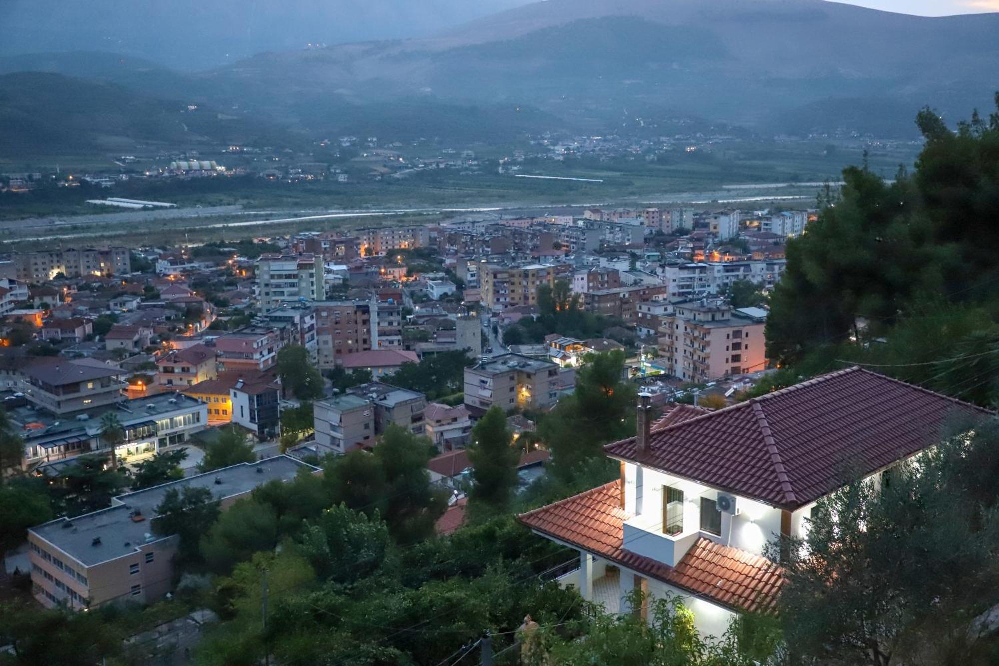 Vila Toska Берат Экстерьер фото